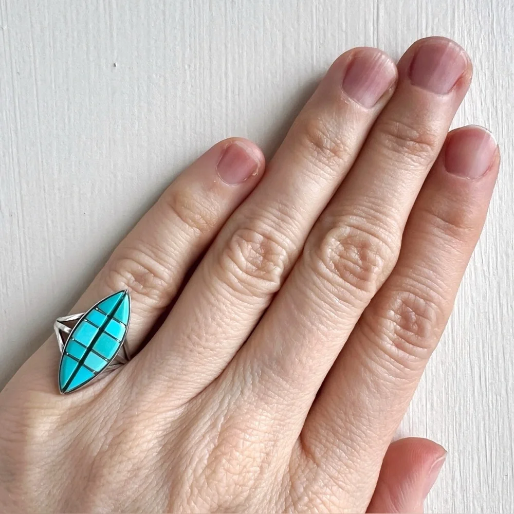 NATIVE Zuni Turquoise Vintage Southwestern Geometric Inlay Sterling Silver Ring